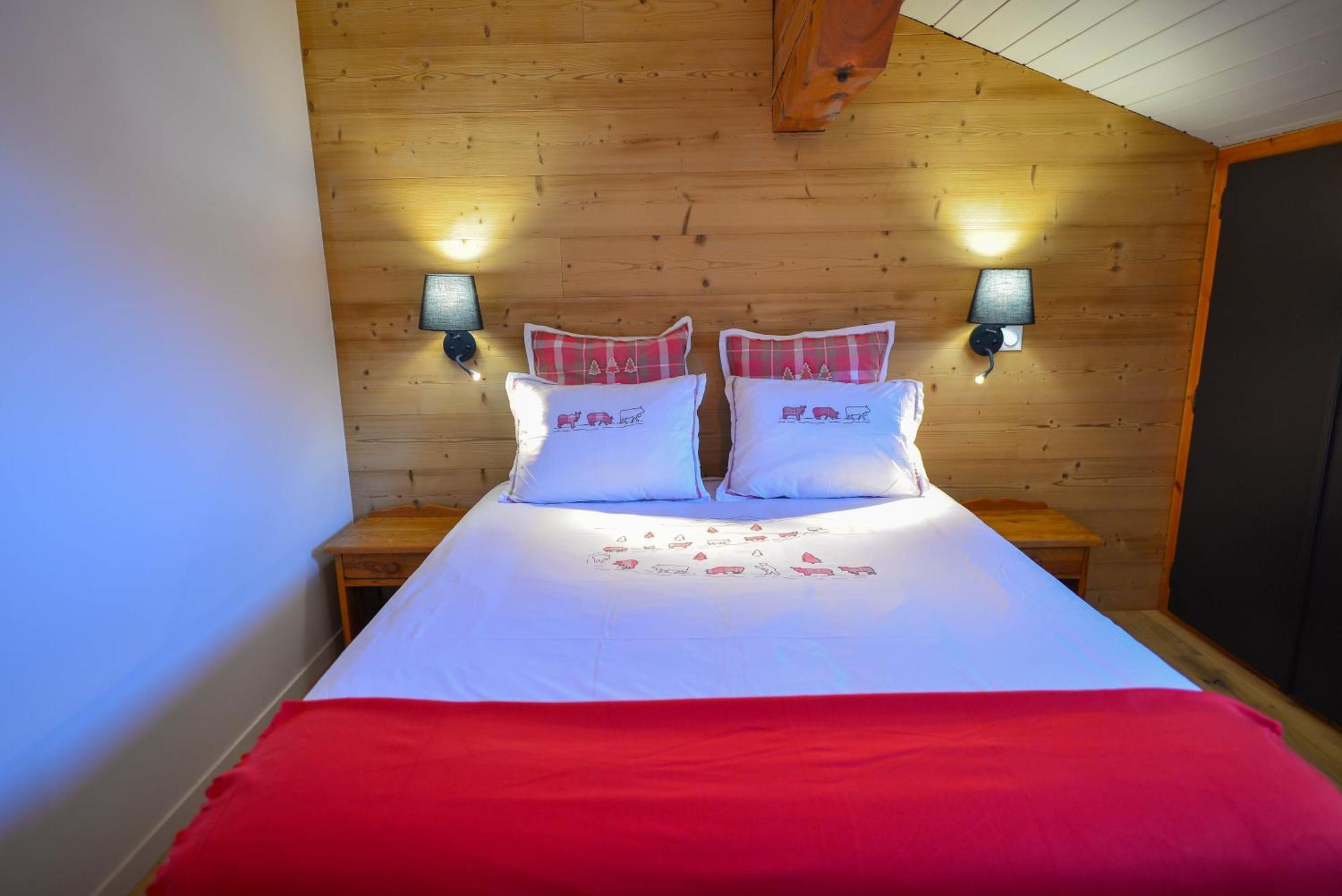 Hotel-Spa Le Morillon Charme & Caractere Exterior photo